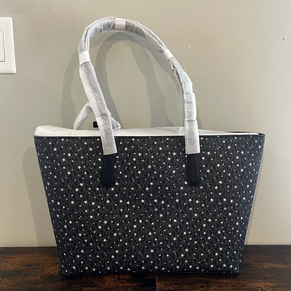 Michael Kors Star-Patterned Arden Tote NWT - Picture 3 of 8